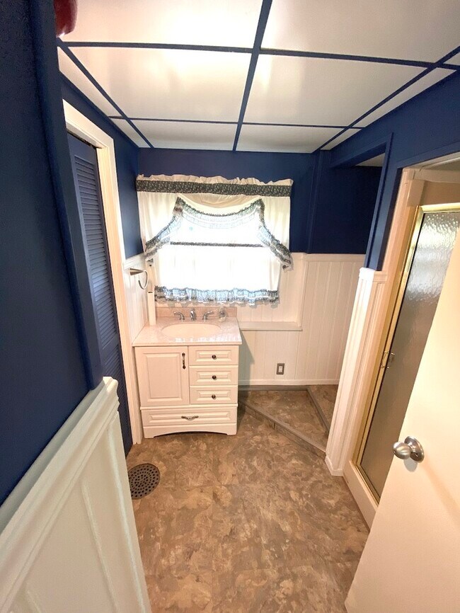 Unique Milford Ranch Style Home! 1410 Woodville Pike Milford OH 45150 Apartment Finder