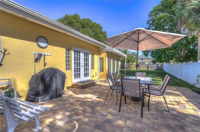 Building Photo - 5850 24th Ave S