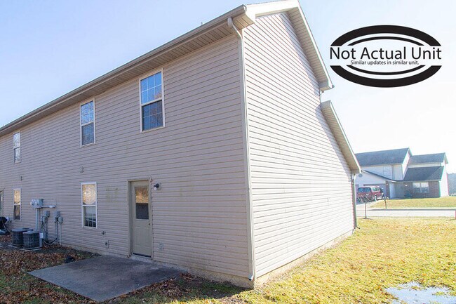 Building Photo - 1427 Greensboro Dr