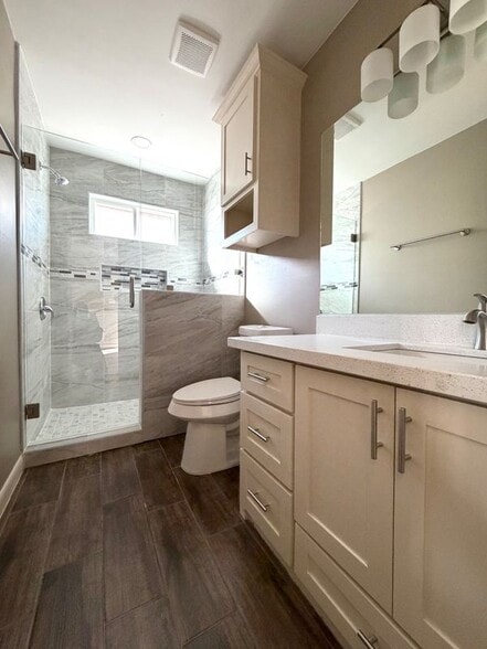 Building Photo - 3411 Elmira Ave