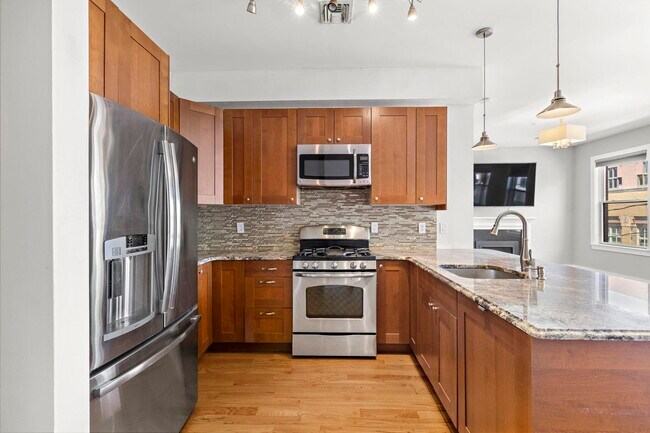 Building Photo - 349 3rd St