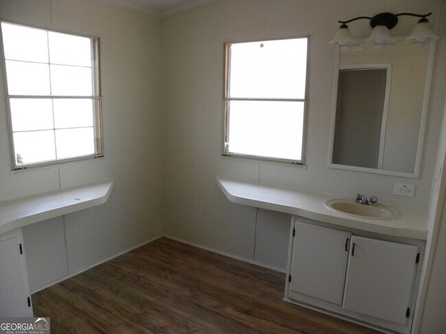 Building Photo - 297 Bell Acres Rd