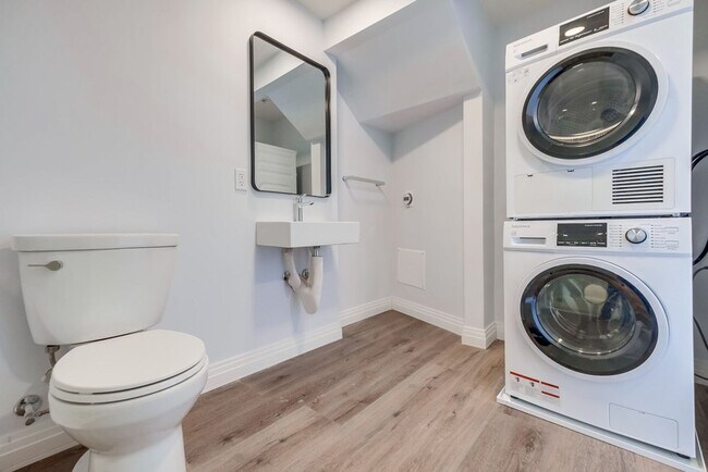 Building Photo - Prime Koreatown - Brand New 1Bd/1Ba 2 Story Loft w/W/D - 6 Weeks Free Rent Concession!