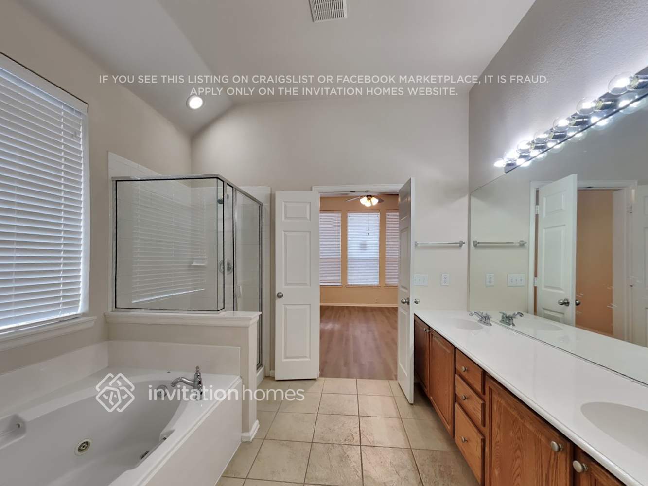 Building Photo - 2824 Maple Creek Dr