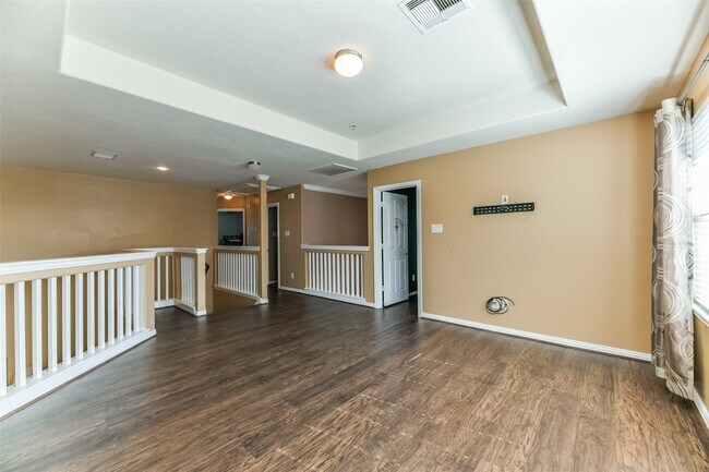 Building Photo - 2889 Flower Creek Ln