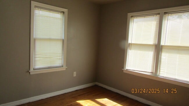 Building Photo - New listing! Pet Friendly