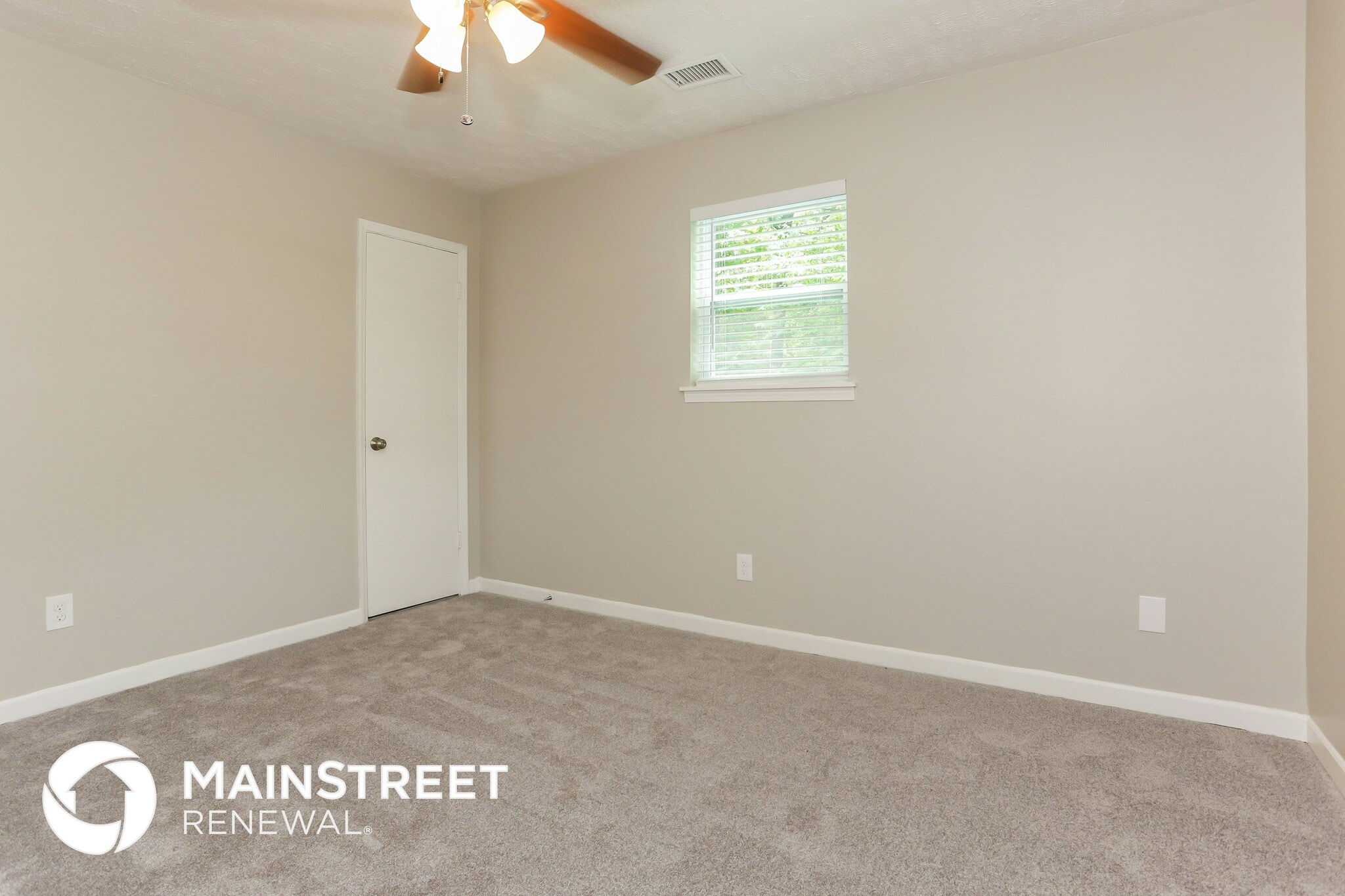 Building Photo - 5819 S Quail Dr