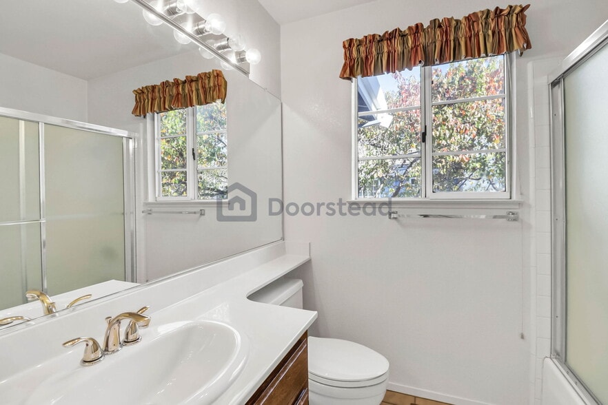 Building Photo - 2639 Heritage Park Cir