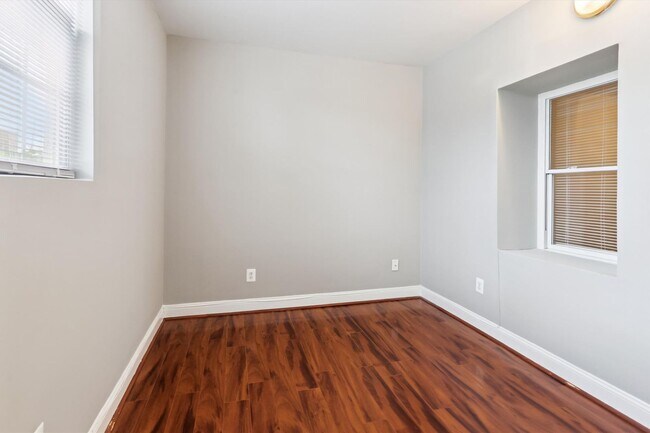 Building Photo - 1712 West Virginia Ave NE