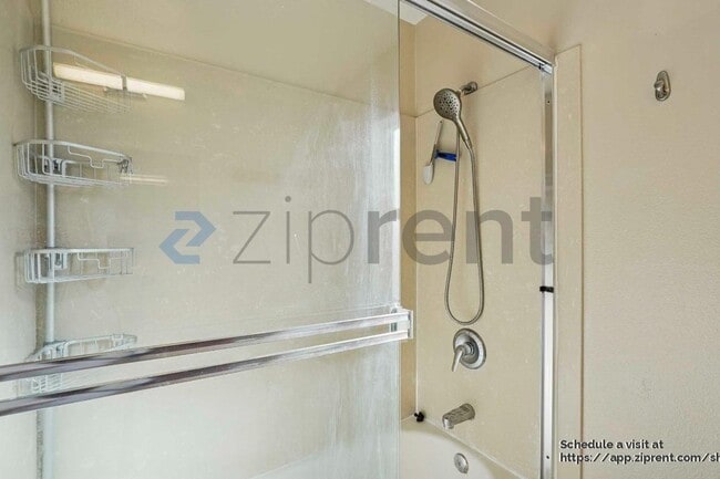 Building Photo - 3865 Carter Dr