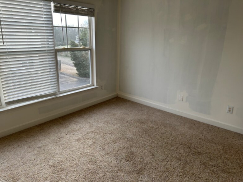 Building Photo - 1804 Lincoya Bay Dr