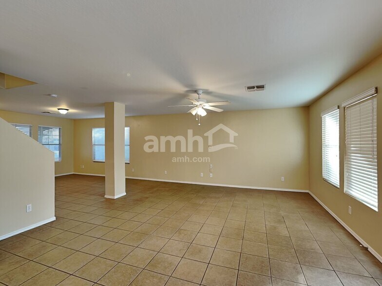 Building Photo - 3131 W Alta Vista Rd