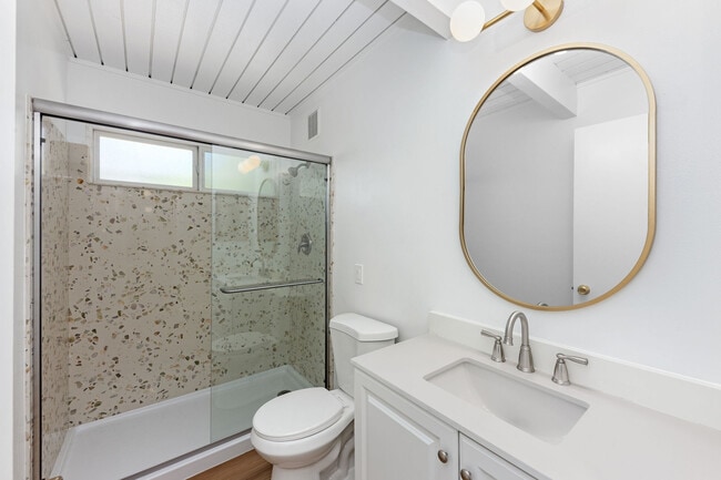 Building Photo - 81 Sotelo Way