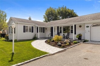 Building Photo - 331 3rd Beach Rd