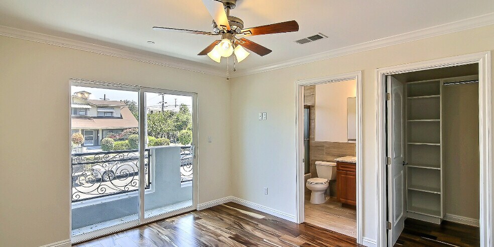 Building Photo - 4604 La Mirada Ave