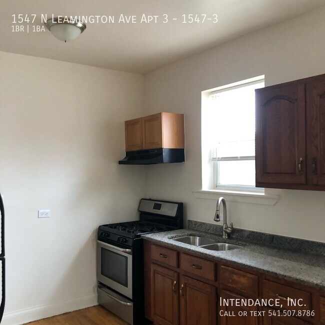 Building Photo - 1547 N Leamington Ave