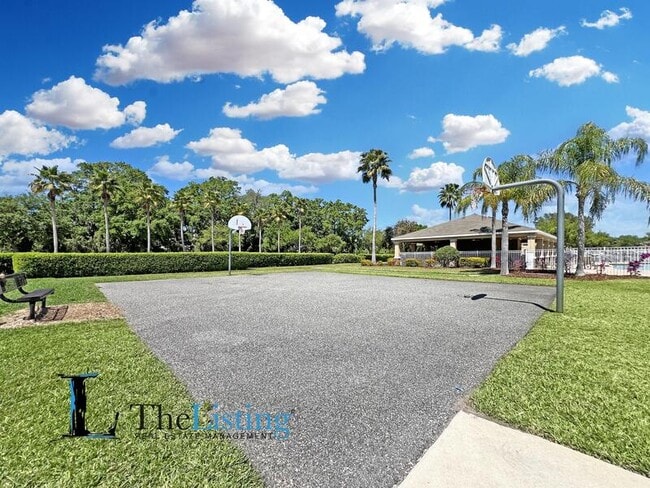 Building Photo - 803 Ashentree Dr