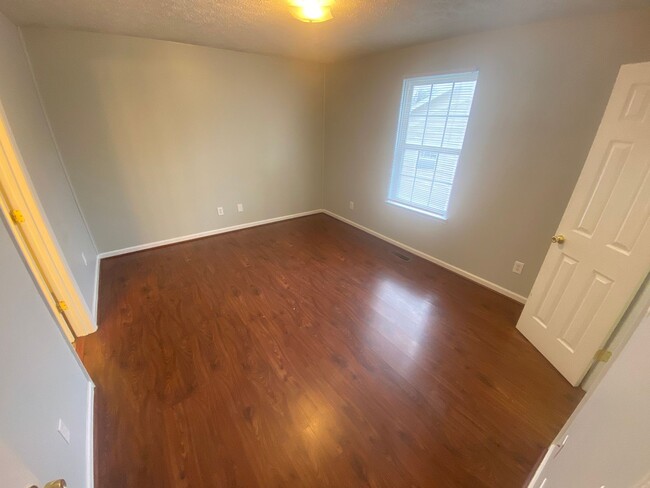 Building Photo - FOR LEASE - SINGLE FAMILY HOME IN LEBANON TN!