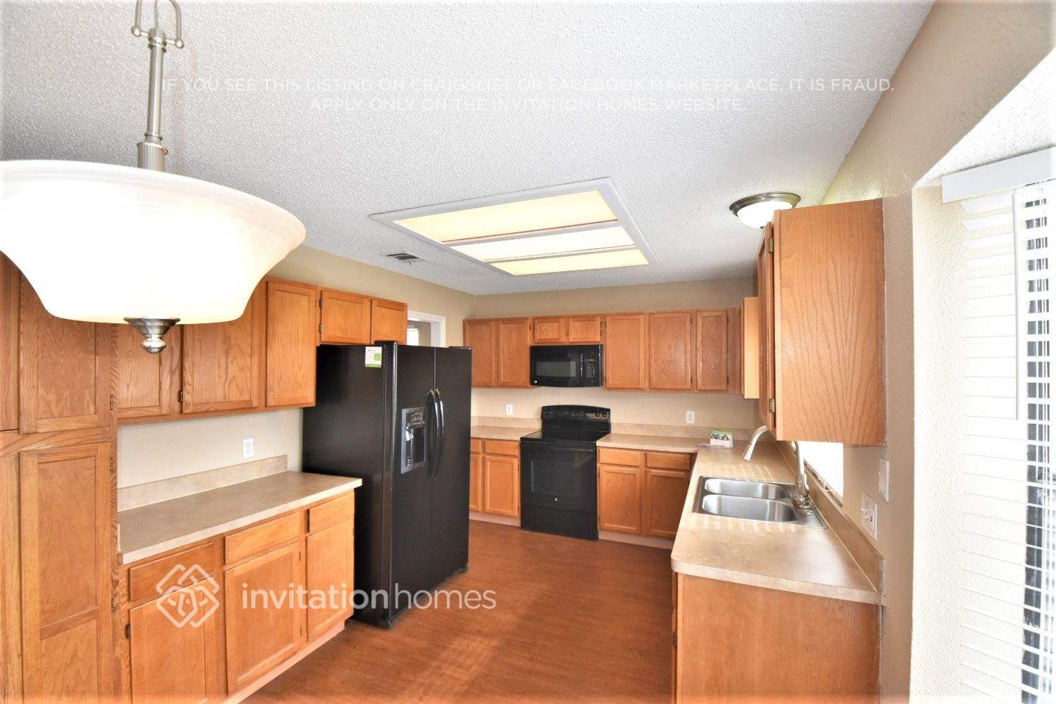 Building Photo - 2513 Livingston Ln