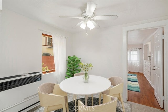 Building Photo - 832 Cypress Ave