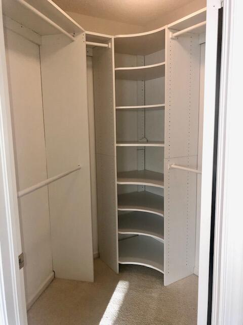 Building Photo - 4300 Hazel Ave