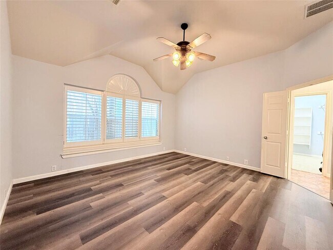 Building Photo - 312 Middle Ground Cove