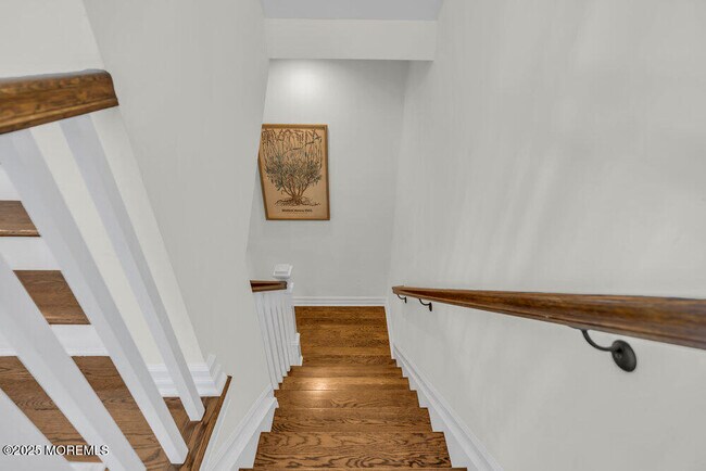 Building Photo - 420 Tuttle Ave