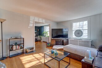 Building Photo - 59 Morris St