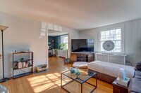 Building Photo - 59 Morris St