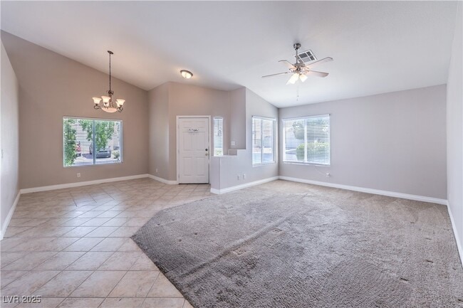 Building Photo - 4765 Calavo St
