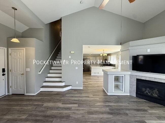 Building Photo - 6270 Snowberry Ave