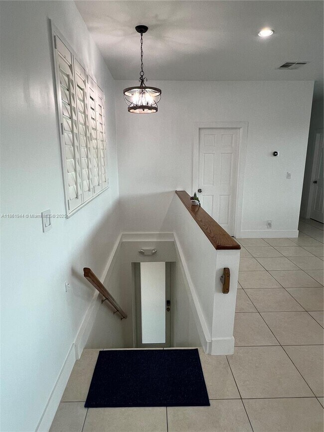 Building Photo - 7760 Aviation Blvd