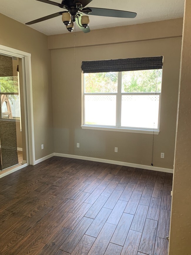 Office or Lounge Area - 6312 Spring Lake Terrace