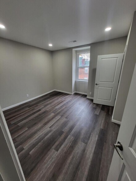 Building Photo - 132 N 50th St