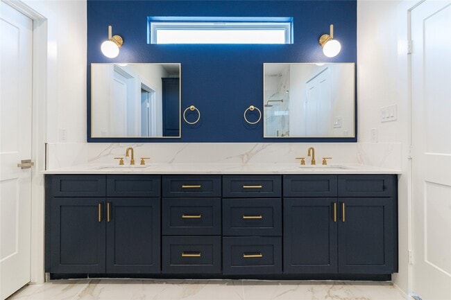 Building Photo - 2428 Ella Blvd