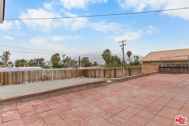 Building Photo - 66895 Buena Vista Ave