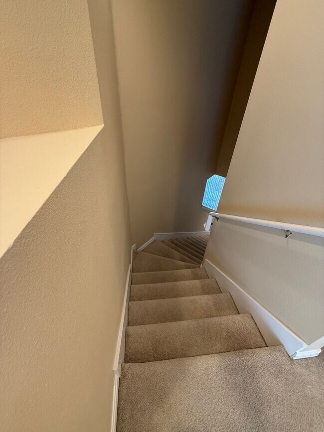 Building Photo - 3/2.5 townhome in Sanford! AVAILABLE MARCH 16th!