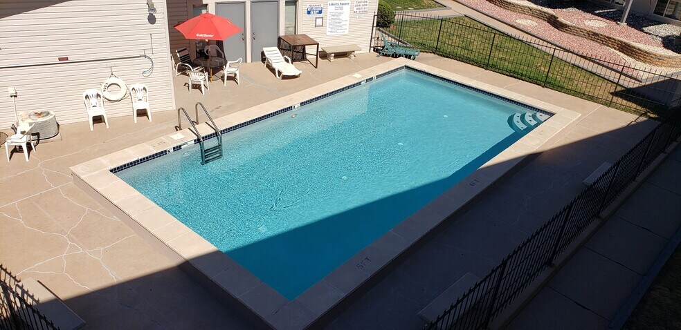 Building Photo - 5030 El Camino Dr