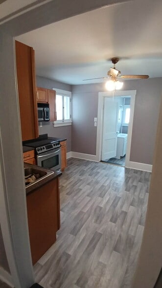 Building Photo - 679 Ohio Ave