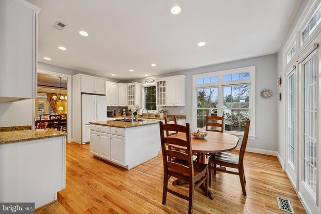 Building Photo - 8807 Ridge Rd