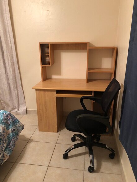 Building Photo - 2360 SW Archer Rd