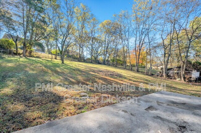 Building Photo - 385 Bonnavale Dr