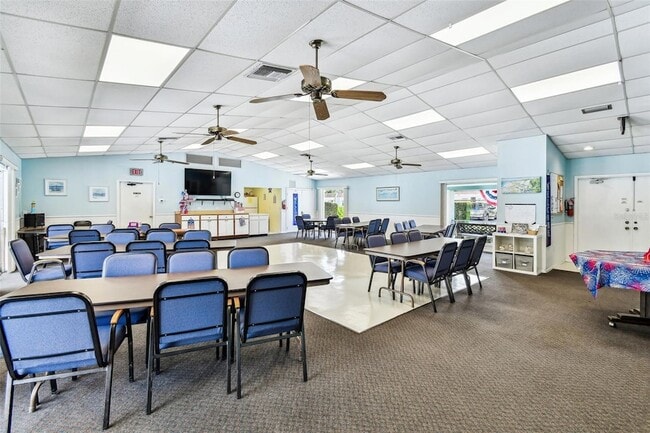 Building Photo - 9032 Mission Oaks Blvd