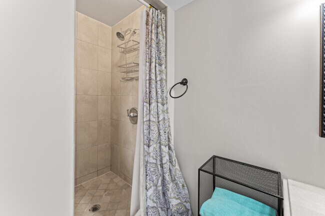 Building Photo - 2871 N Ocean Blvd