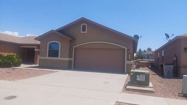 Primary Photo - 4768 Joseph Rodriguez Dr
