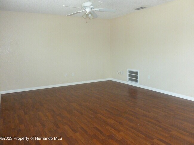 Building Photo - 5330 Springwood Rd