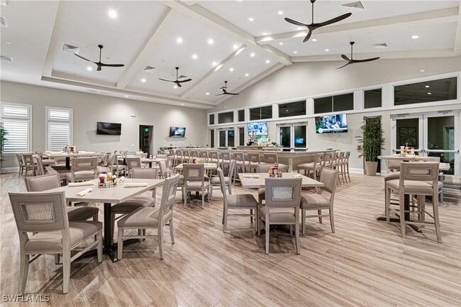 Building Photo - 14028 Hunter Oak Dr