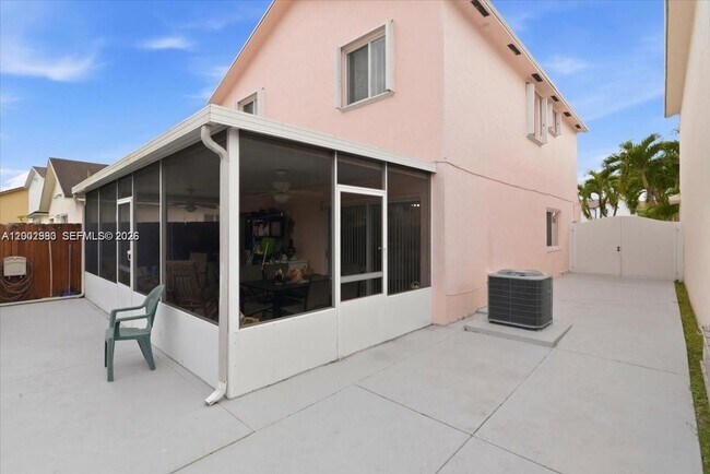 Building Photo - 13741 SW 160th Terrace