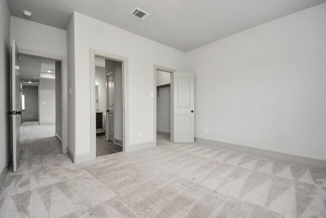 Building Photo - 22368 Misty Woods Ln