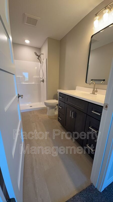 Building Photo - 3214 Scotch Ln